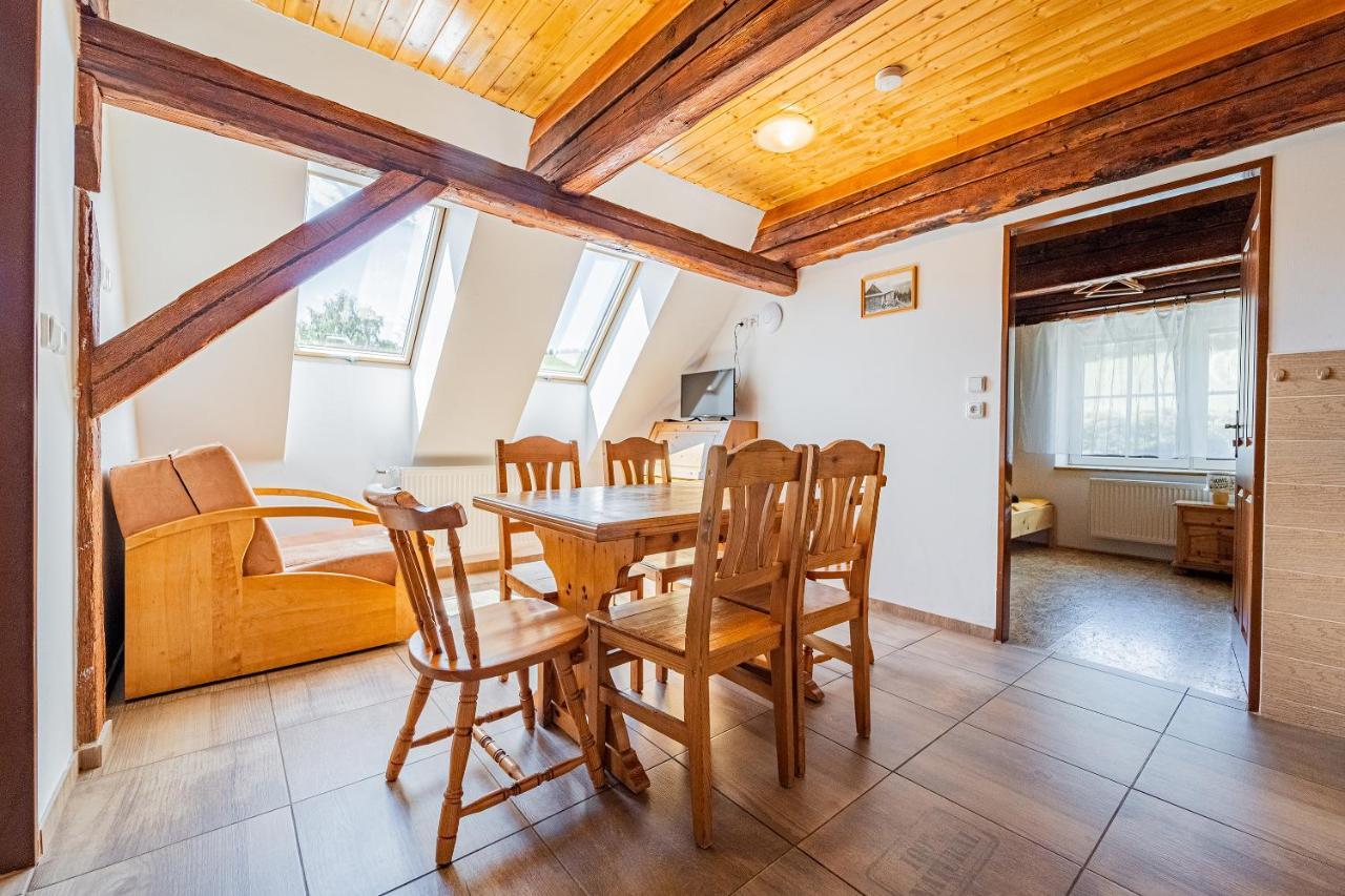 Family Apartments V Zatisi Долні-Морава Екстер'єр фото